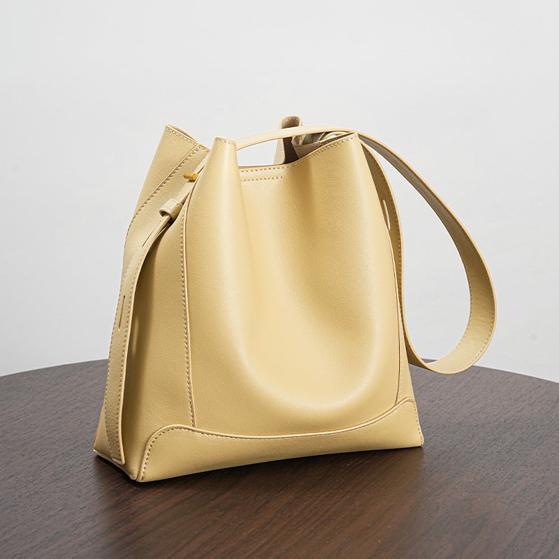 Étoile de Paris™ | Sac seau à bandoulière en cuir pour femme