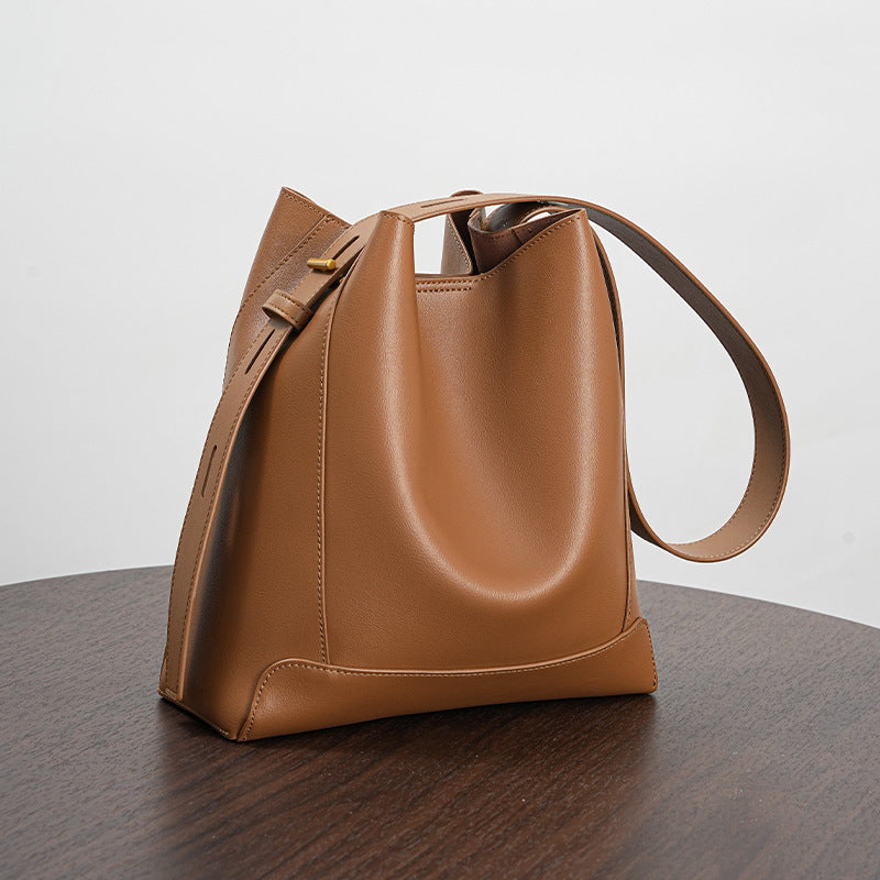 Étoile de Paris™ | Sac seau à bandoulière en cuir pour femme