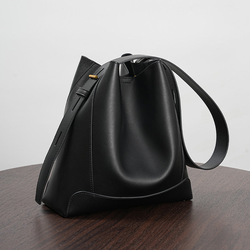 Étoile de Paris™ | Sac seau à bandoulière en cuir pour femme