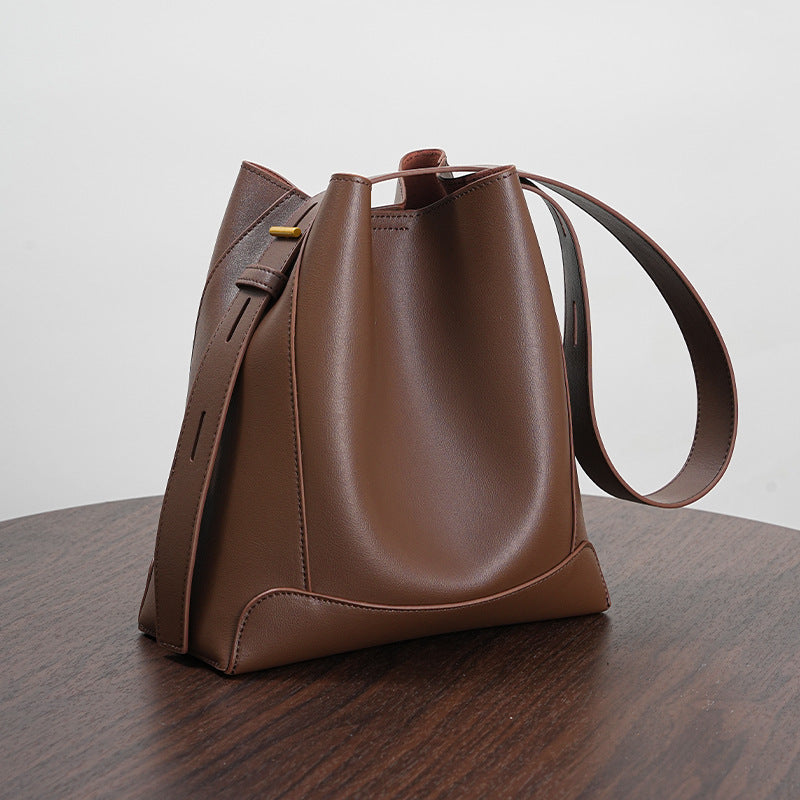 Étoile de Paris™ | Sac seau à bandoulière en cuir pour femme